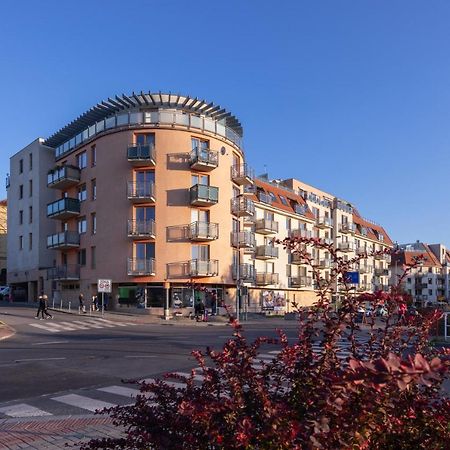 Sunny Apartment In Modrany By Prague Days Exterior photo